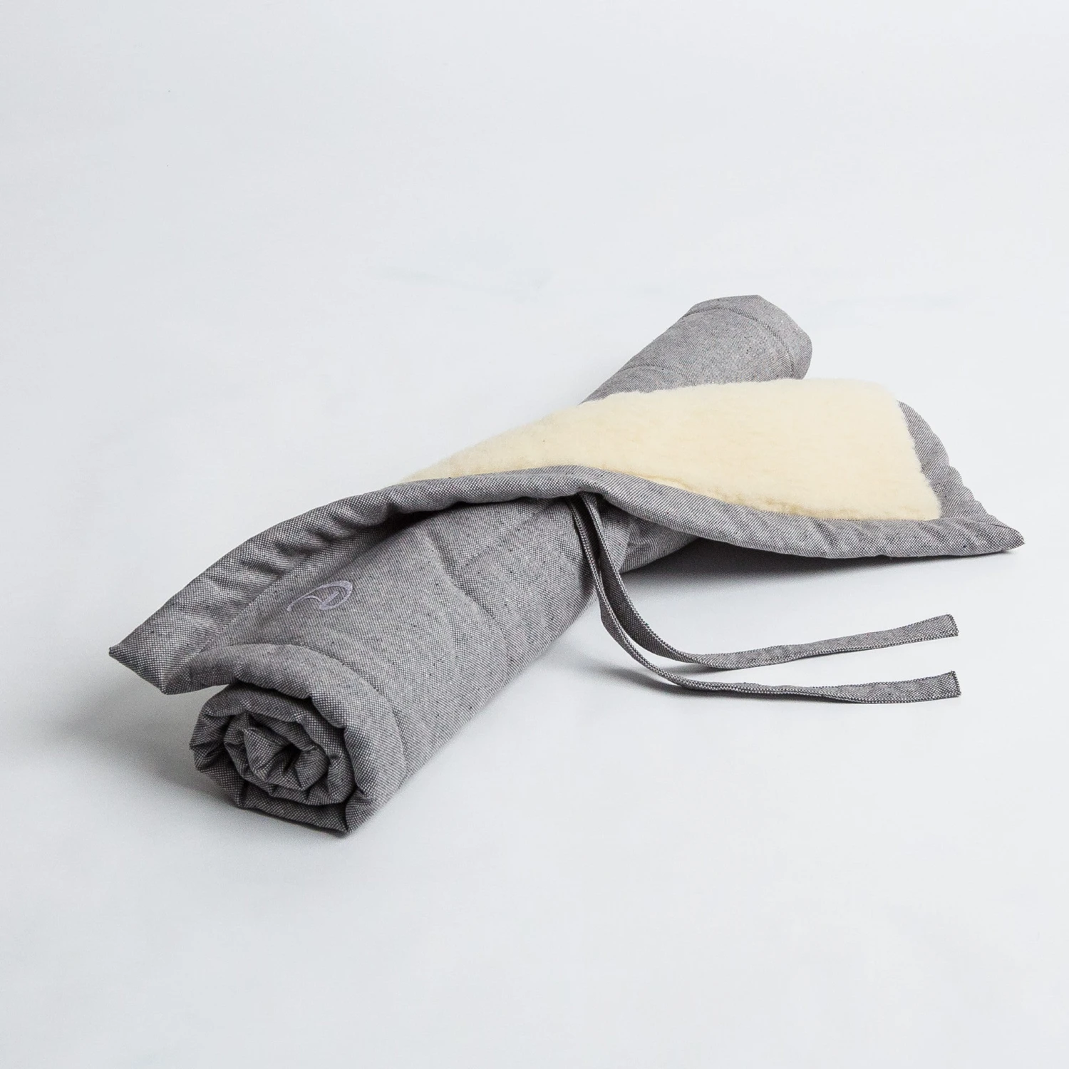 Tapis Pour Chien En Tweed Gris HOSTEL 1 Tapis Pour Chien En Tweed Gris HOSTEL