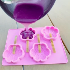 Smoofl Moule à Glace Ou Gâteau En Forme De Patte -Hariet & Rosie S9032 Smoofl Ice mould medium sleeve Leen