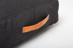 Coussin Pour Chien Elliott En Toile De Coton (4 Couleurs) 15 Coussin Pour Chien Elliott En Toile De Coton (4 Couleurs) -Hariet & Rosie s768842417857699996 p109 i15 w640