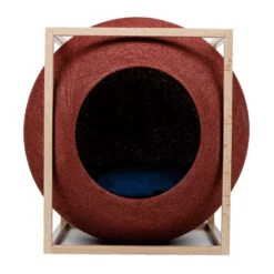 Le Cube Meyou -Hariet & Rosie web cat cube wood clay meyou paris front