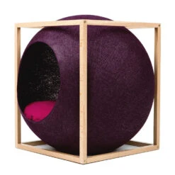 Le Cube Meyou -Hariet & Rosie web cat cube wood plum meyou paris side